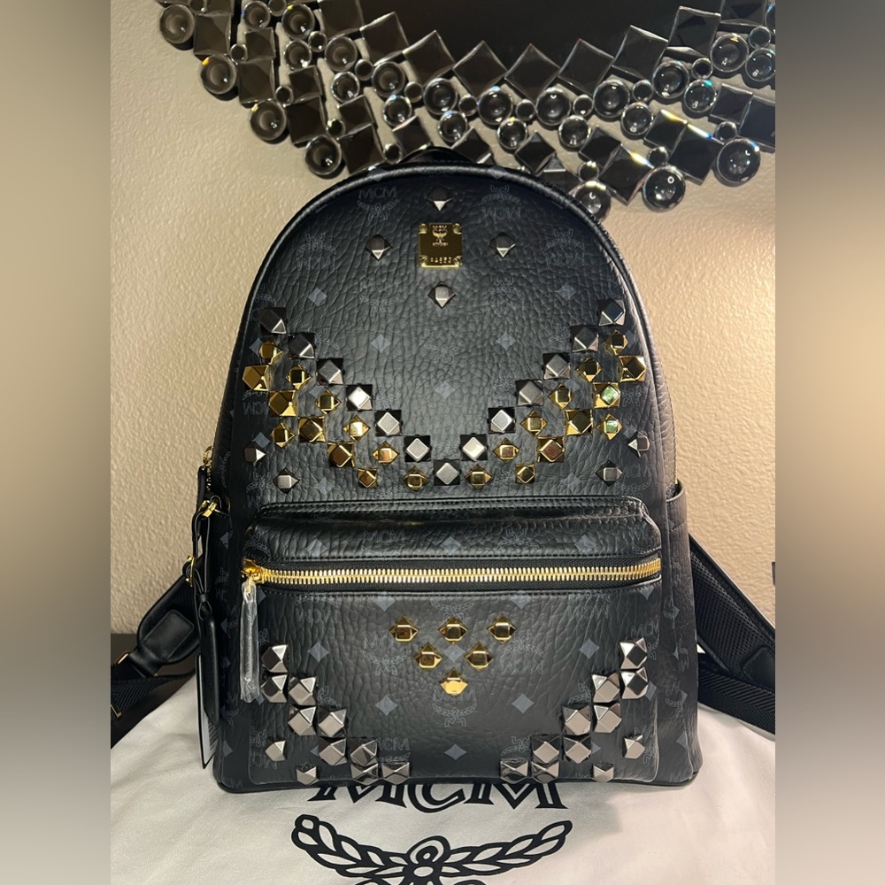 MCM MEDIUM STARK BACKPACK • BRAND NEW W TAGS